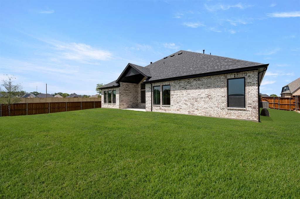 2315 Meek Woods Lane Property Photo 3