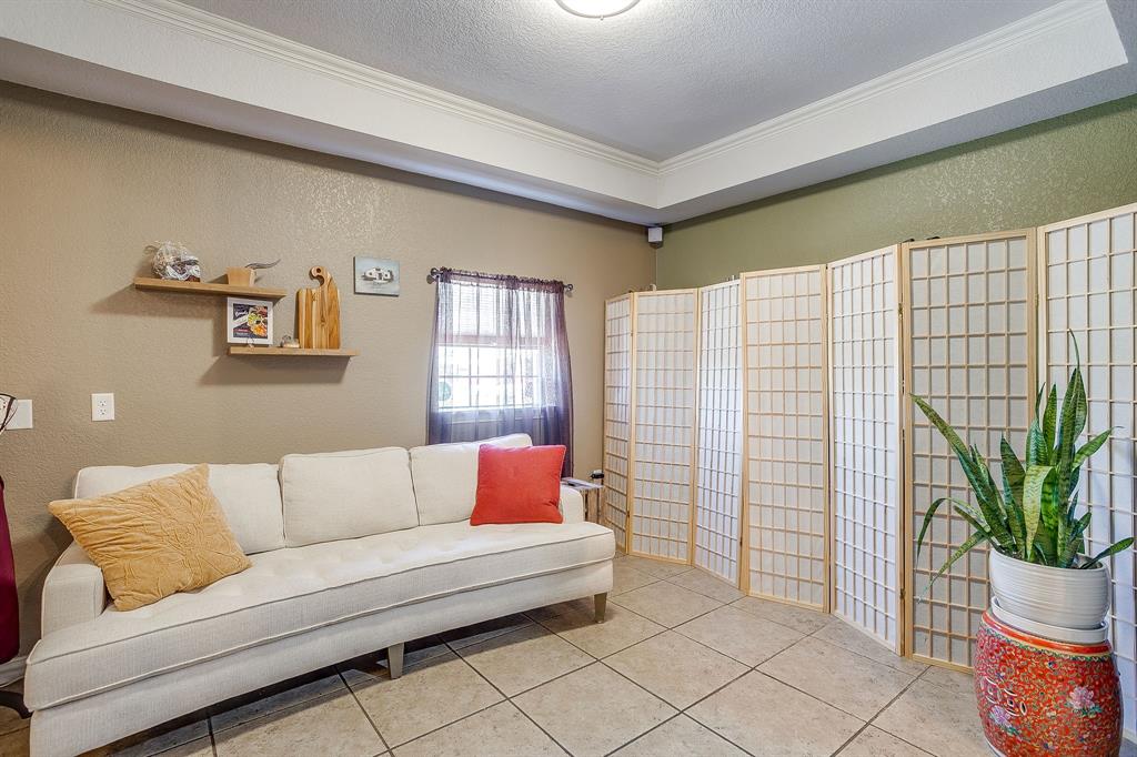 605 Calinco Drive Property Photo 11