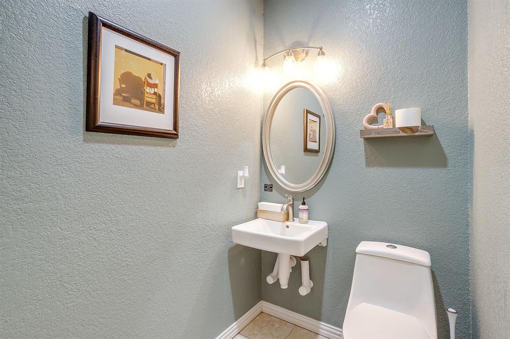 605 Calinco Drive Property Photo 29