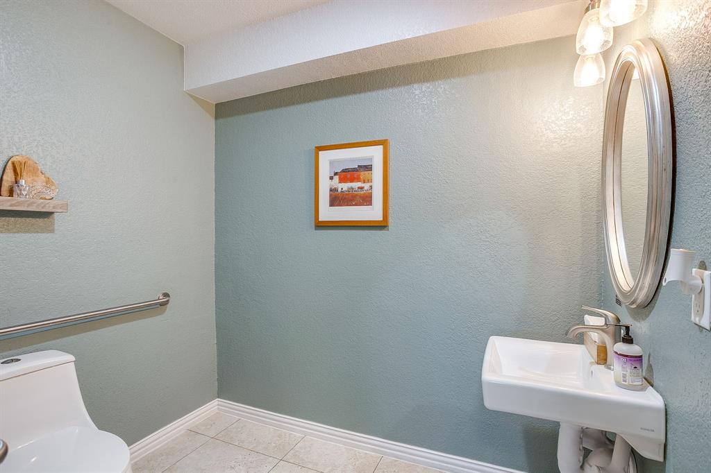 605 Calinco Drive Property Photo 30