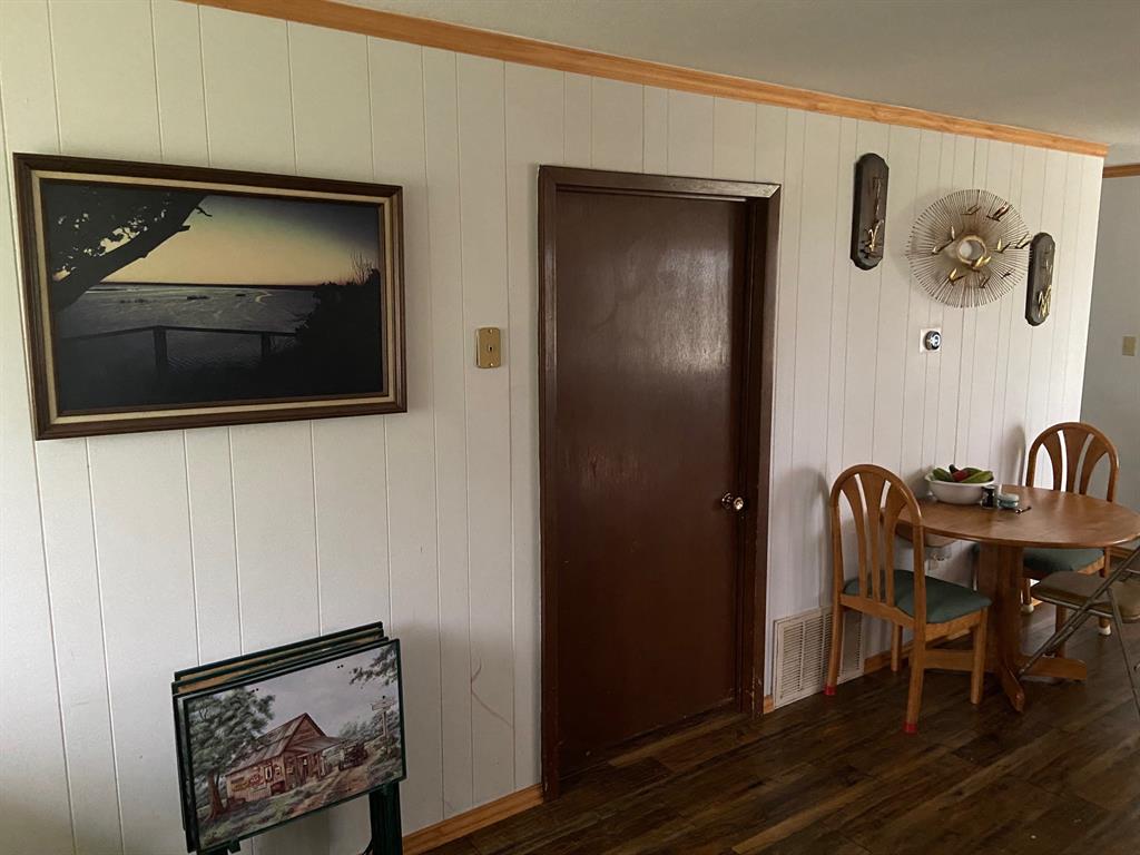 104 County Road 1296 Property Photo 16