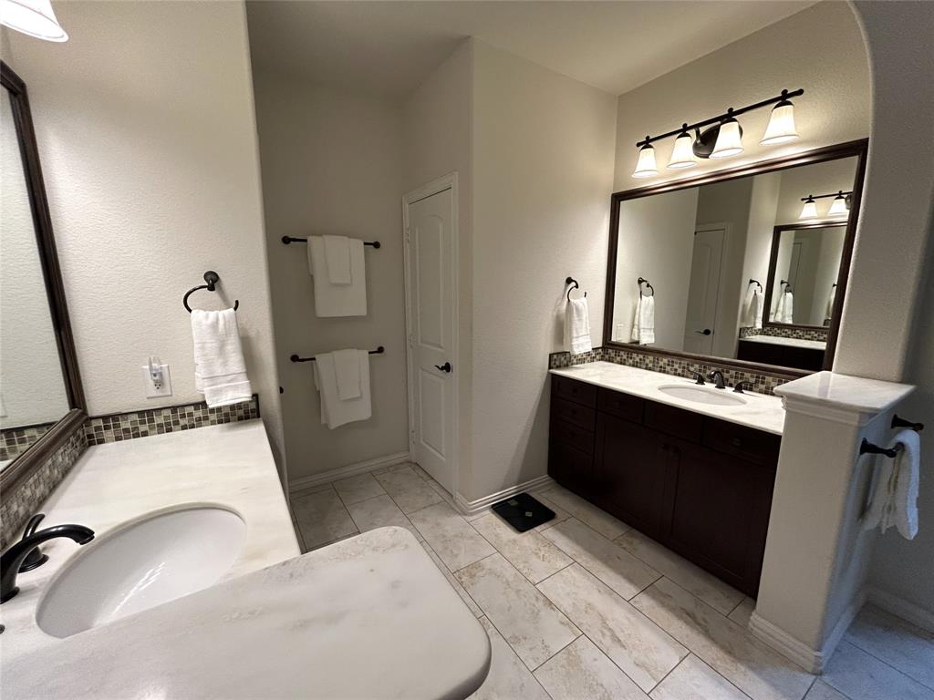 12873 Spring Hill Drive Property Photo 19