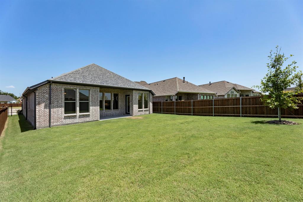 1733 Hillside Stroll Drive Property Photo 34