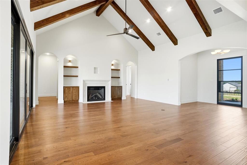 2016 Pinetree Post Property Photo 4