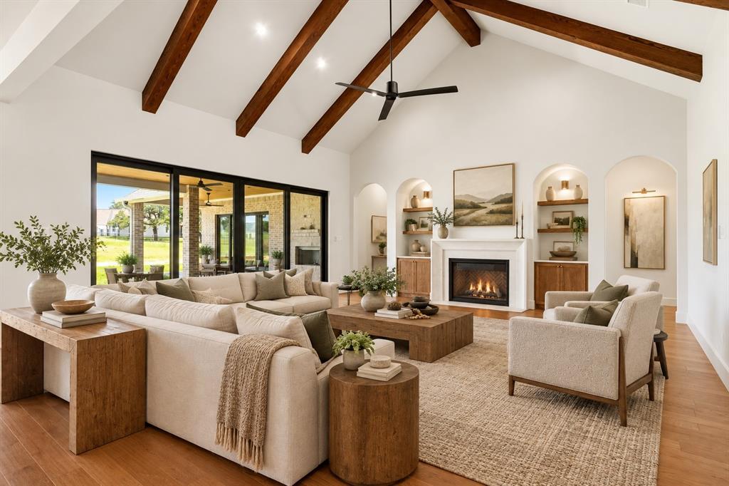 2016 Pinetree Post Property Photo 5