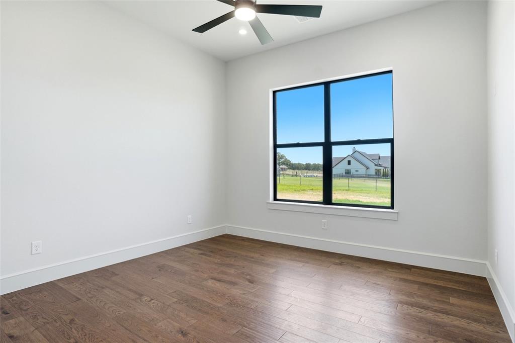 2016 Pinetree Post Property Photo 31