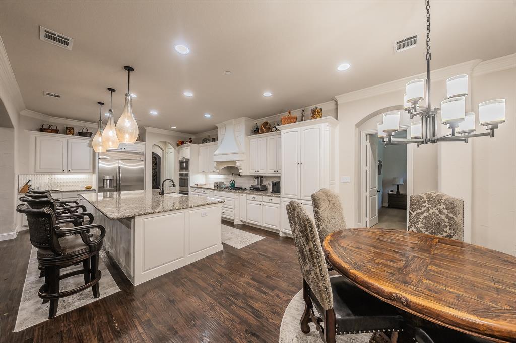 8605 Del Pino Court Property Photo 13