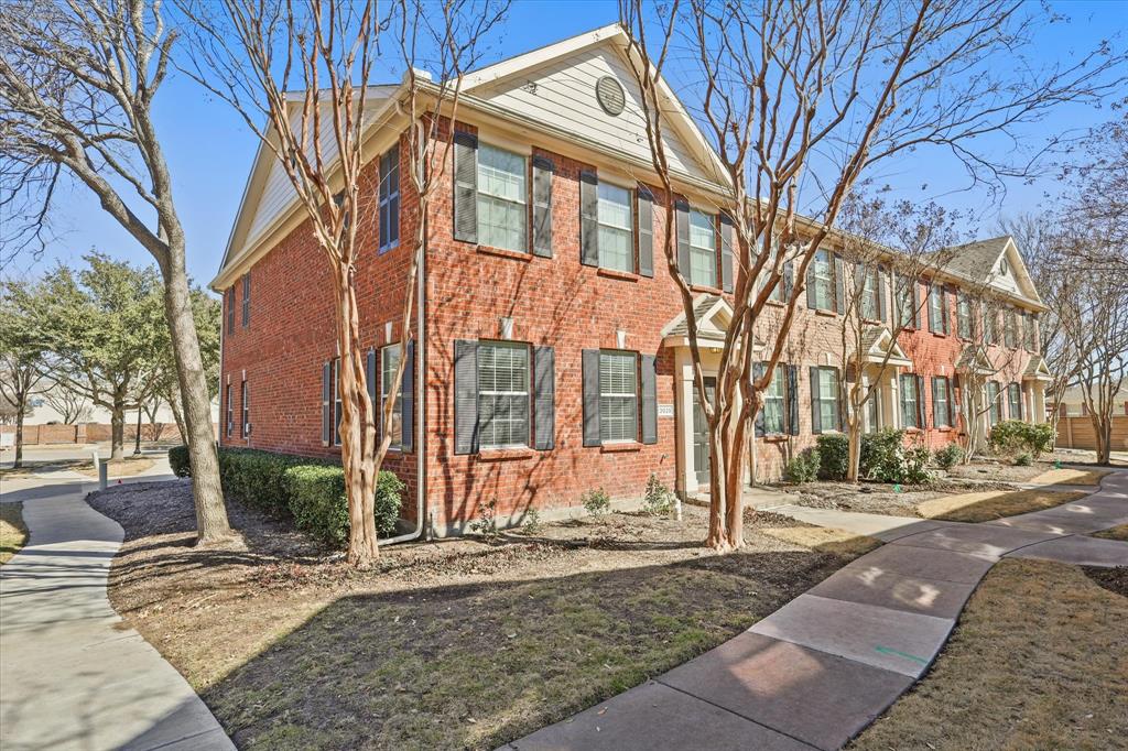 3025 Stone Forest Circle Property Photo 3
