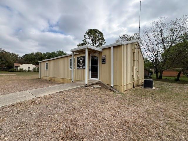 1730 S Mirick Avenue Property Photo 2