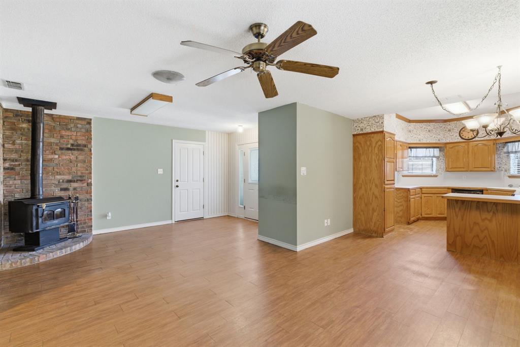 1702 Sully Court Property Photo 5