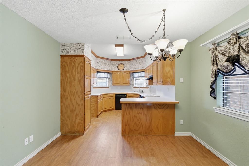 1702 Sully Court Property Photo 8