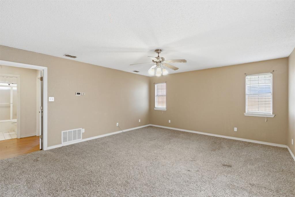 1702 Sully Court Property Photo 14