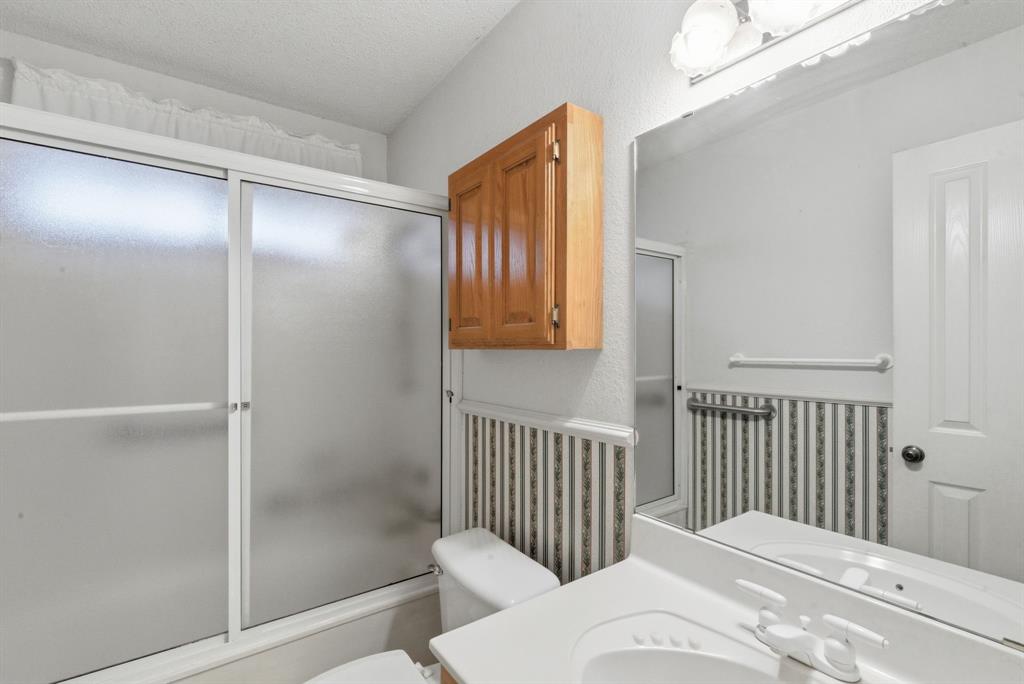 1702 Sully Court Property Photo 20