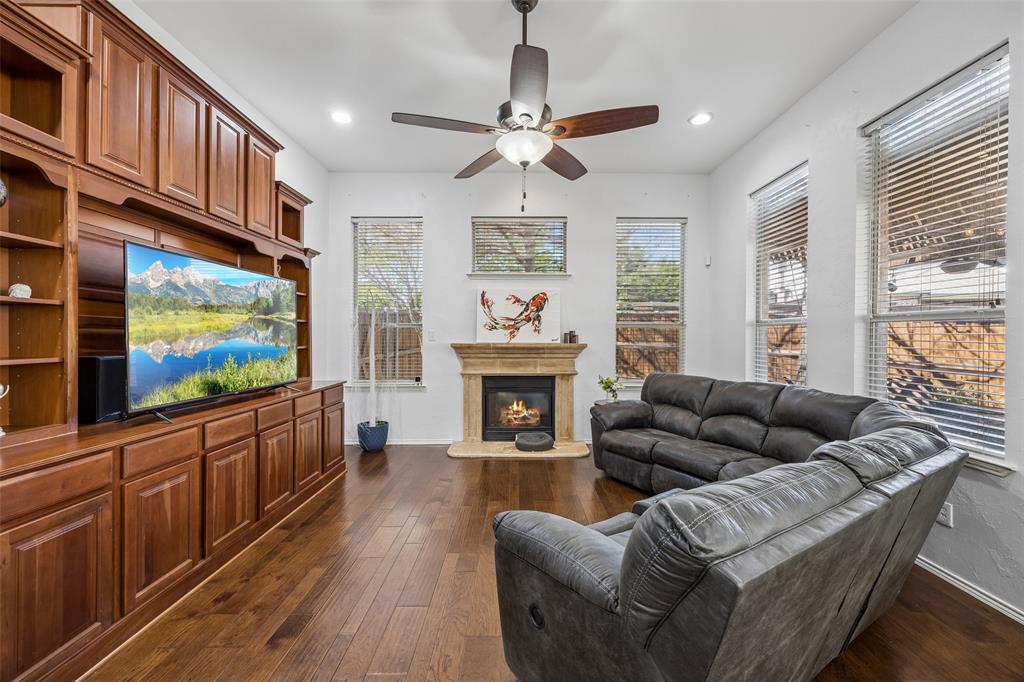 2700 Black Canyon Drive Property Photo 6