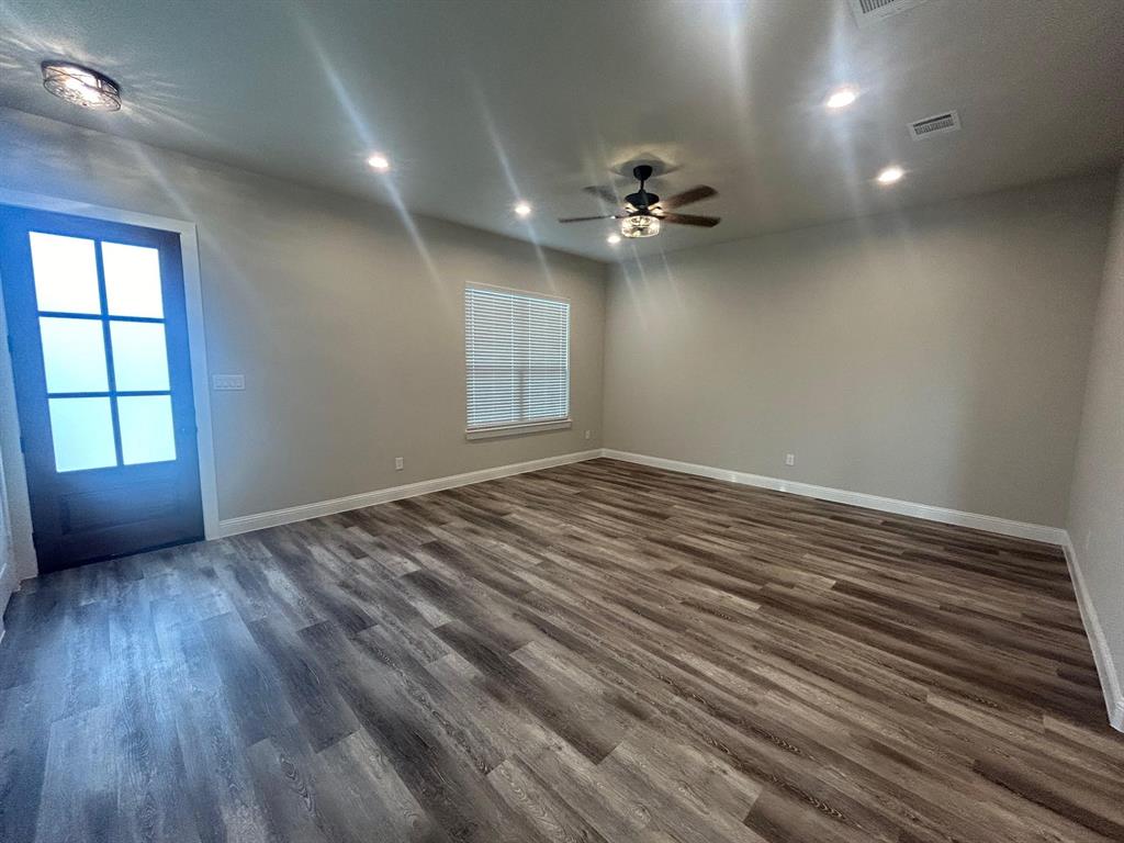 4001 Avion Drive Property Photo 6
