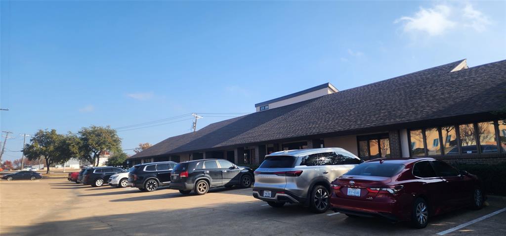 1050 N Belt Line Road 103 Property Photo 2