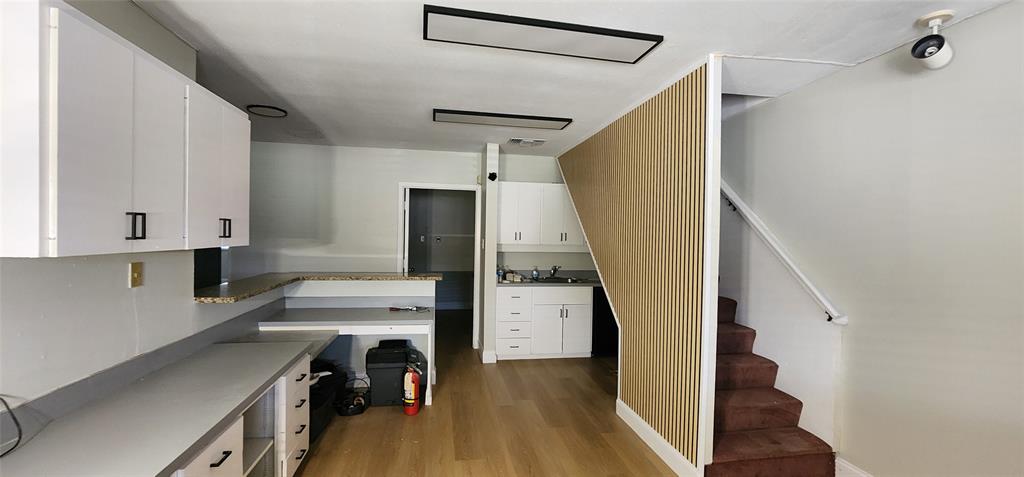 1050 N Belt Line Road 103 Property Photo 7