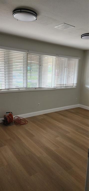 1050 N Belt Line Road 103 Property Photo 11