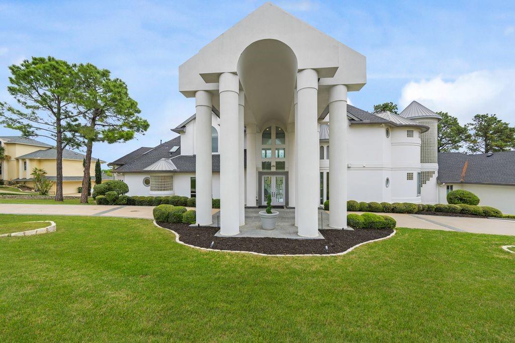 656 Timbercrest Circle Property Photo 4