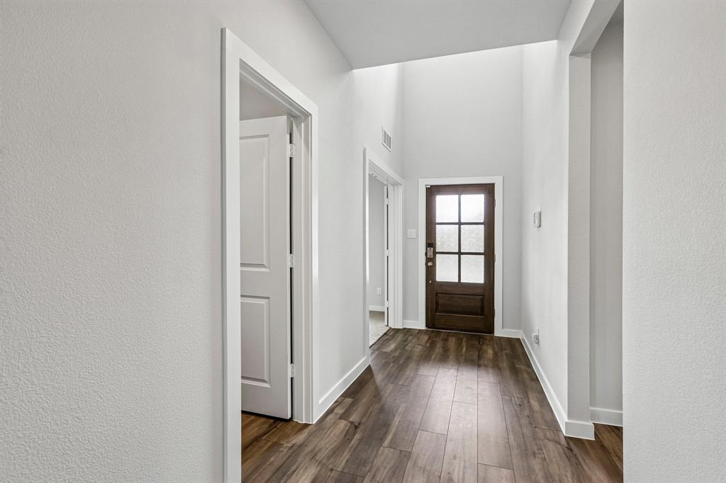 1620 Esra Lane Property Photo 4