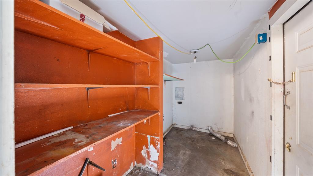 901 W Cayuga Drive Property Photo 14