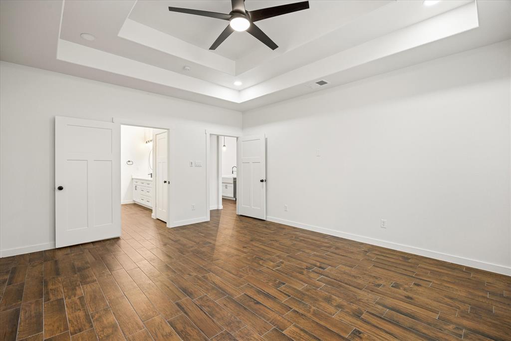 2902 Davis Road Property Photo 19