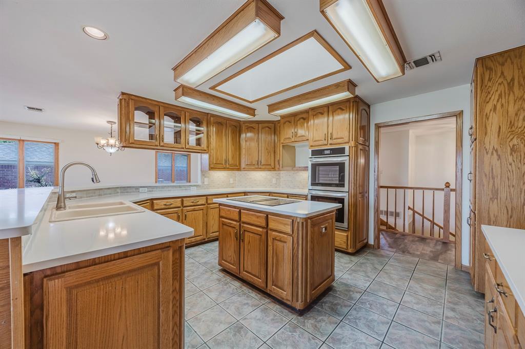 8418 Golf Club Circle Property Photo 11