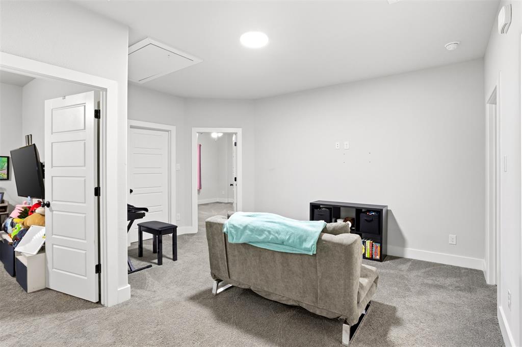 100 Newport Place Property Photo 16
