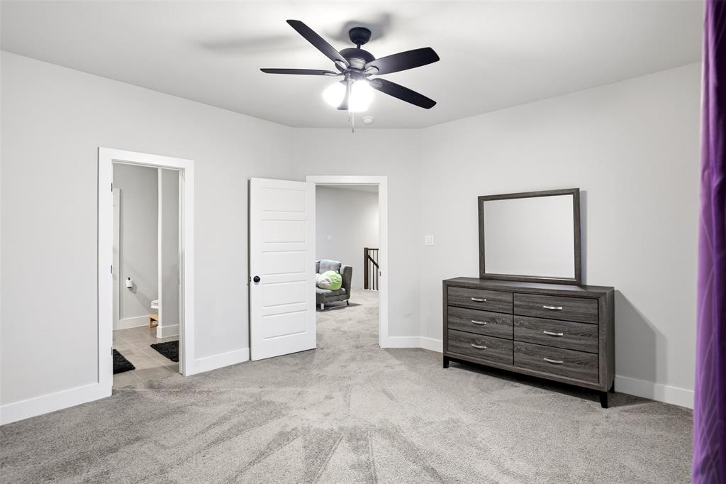 100 Newport Place Property Photo 24
