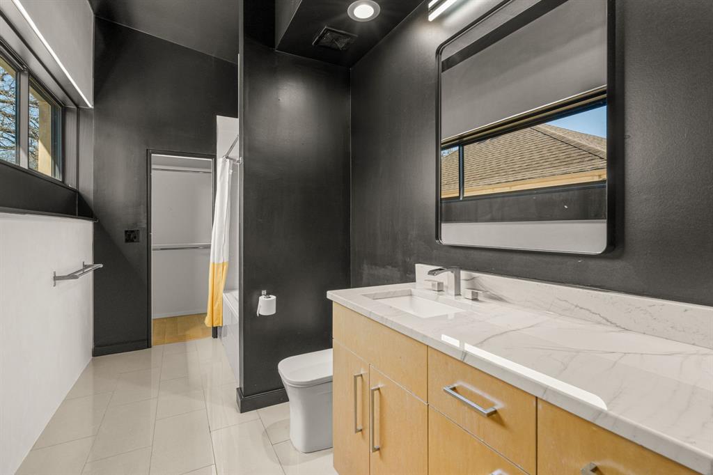 921 N Bailey Avenue Property Photo 20
