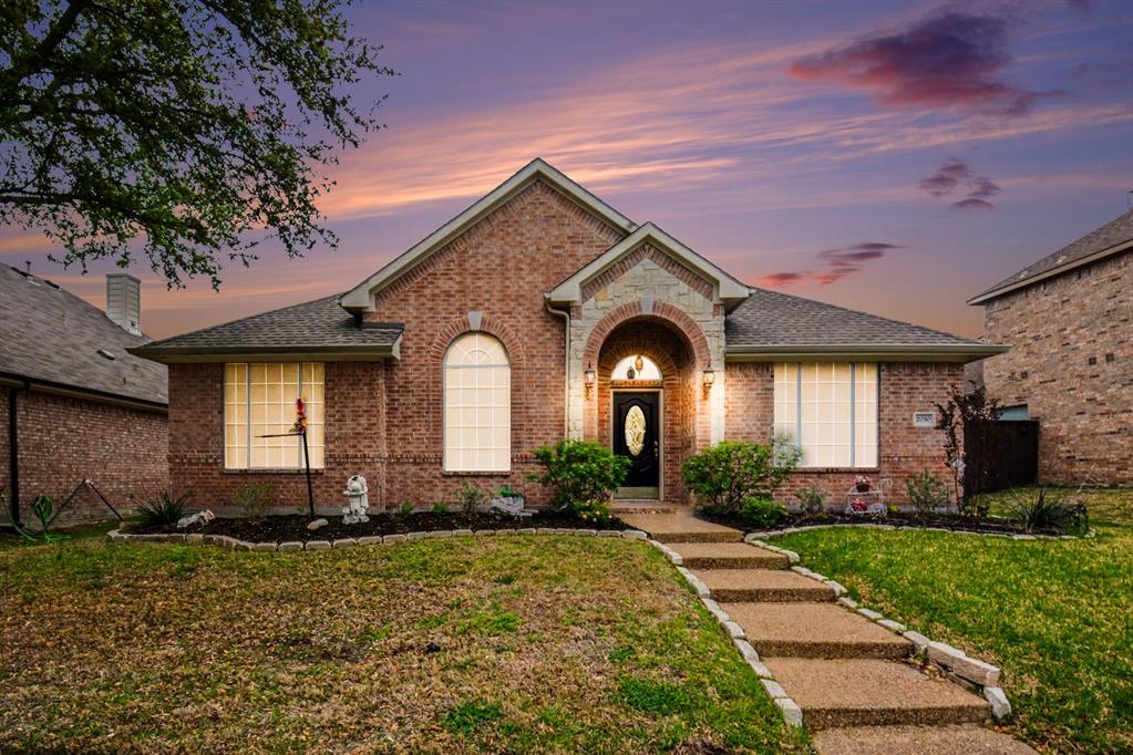 2030 Glencoe Drive Property Photo 1