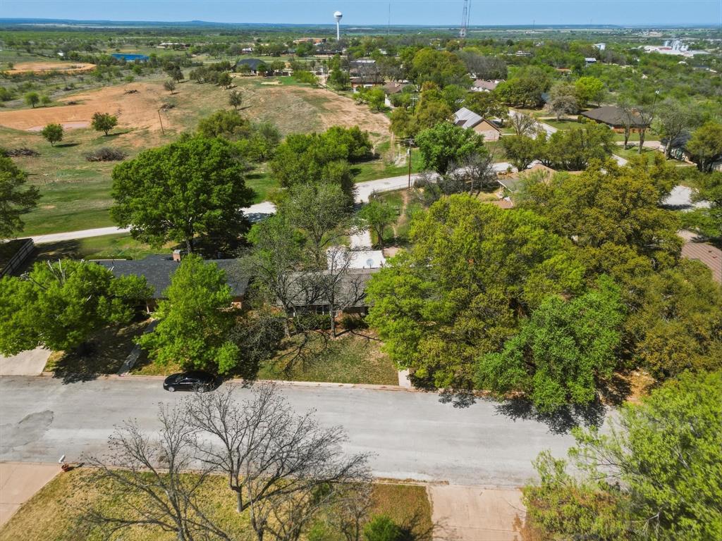 1306 Westhill Lane Property Photo 36