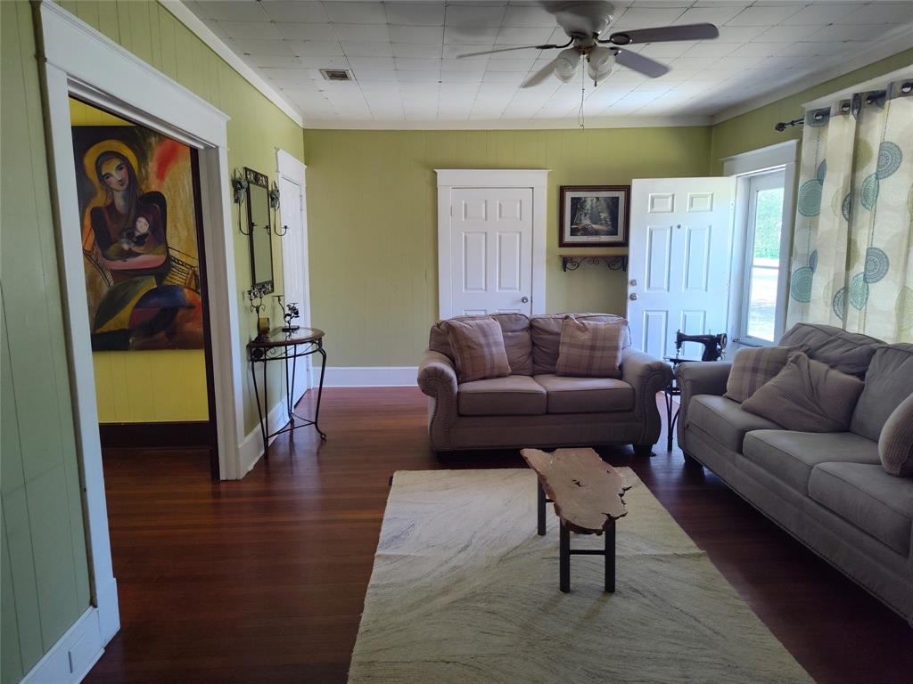401 Powers Street Property Photo 3