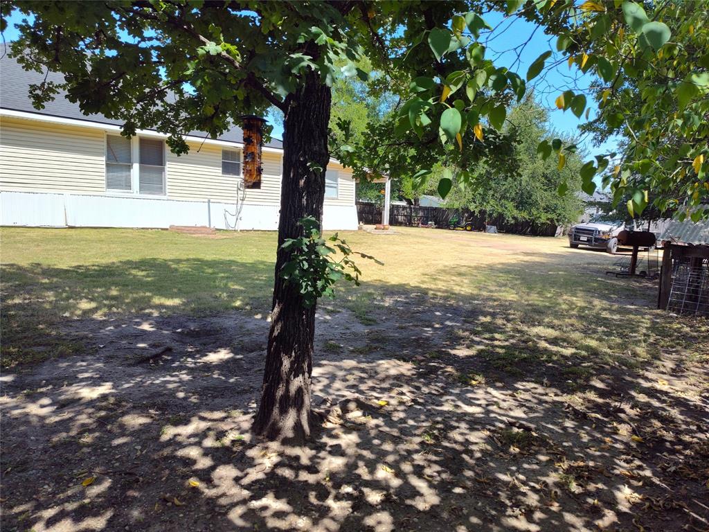 401 Powers Street Property Photo 17