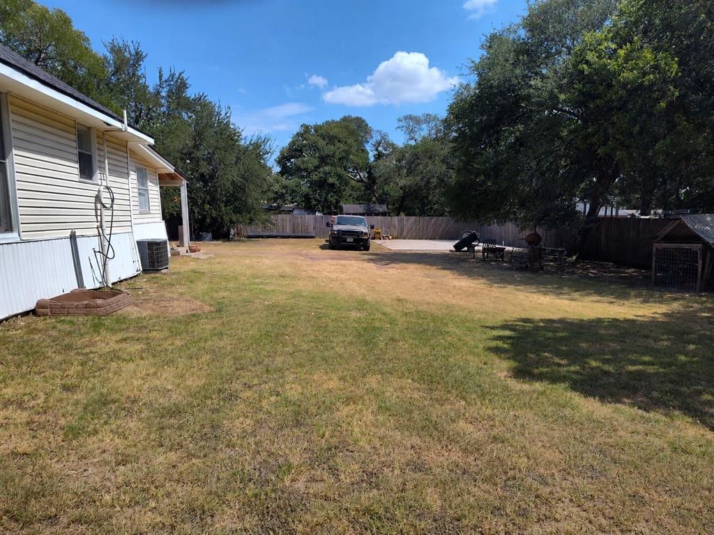 401 Powers Street Property Photo 18