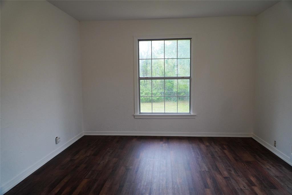 403 N Fairview Street Property Photo 8