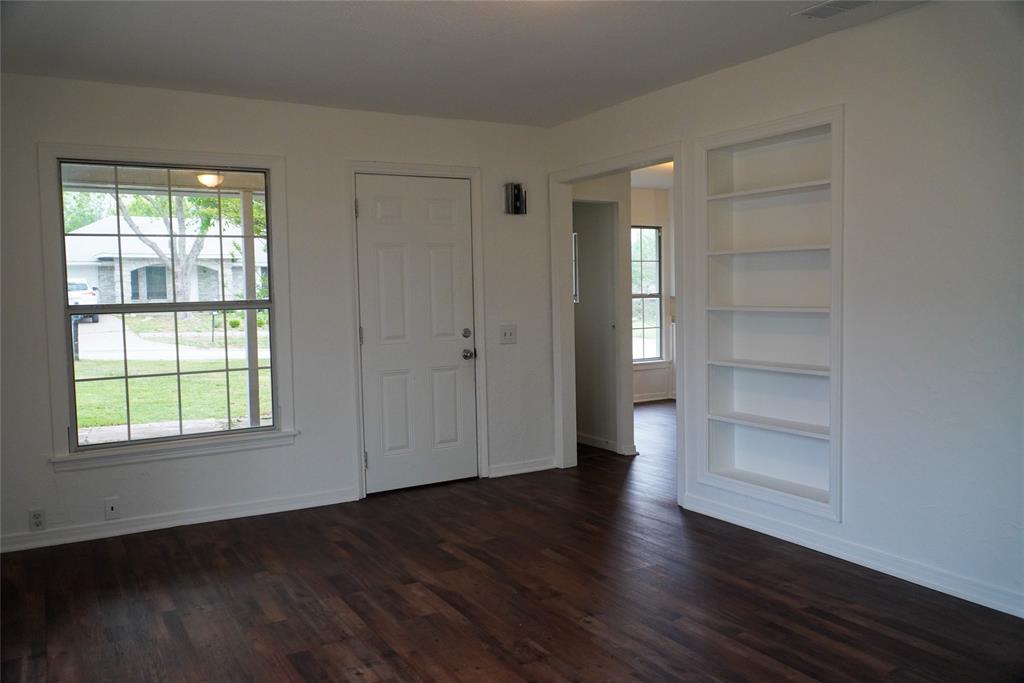 403 N Fairview Street Property Photo 9