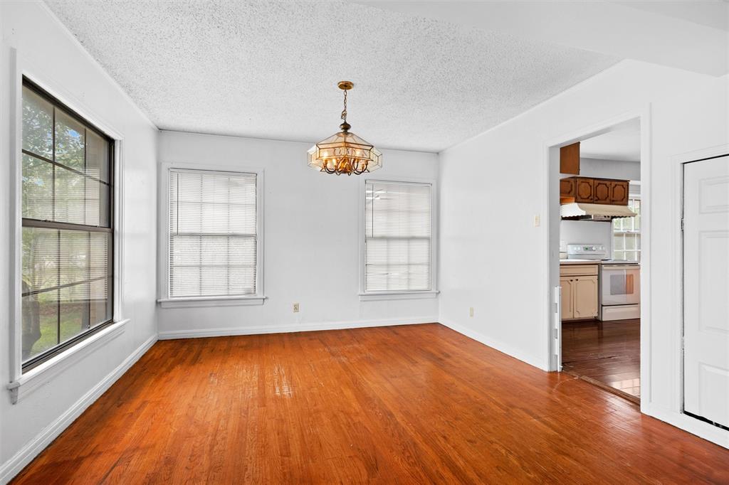 101 W Park Row Drive Property Photo 11