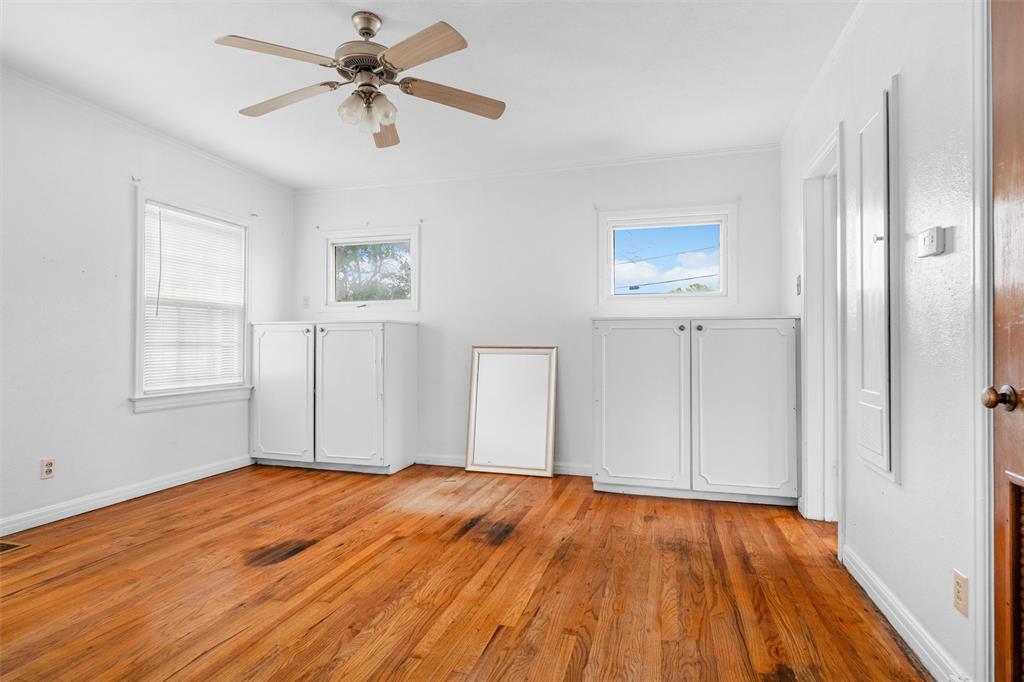 101 W Park Row Drive Property Photo 15