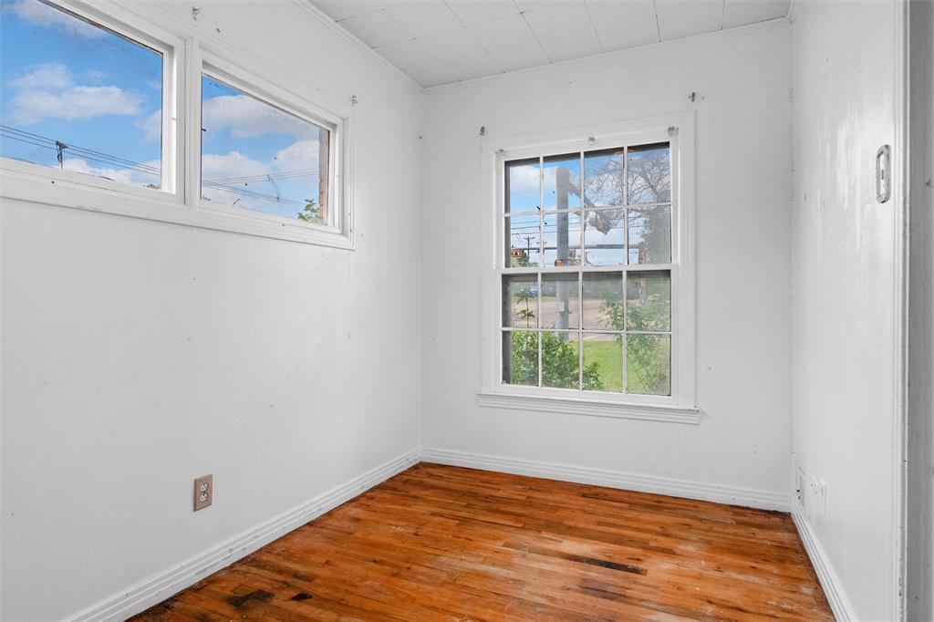 101 W Park Row Drive Property Photo 18
