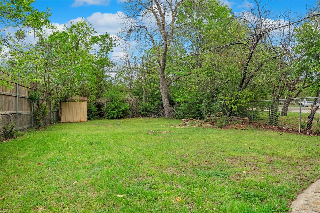101 W Park Row Drive Property Photo 27