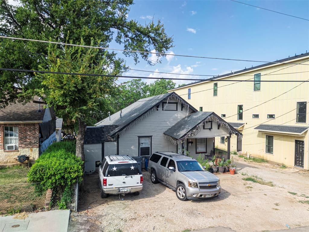 4707 Sylvester Property Photo 3