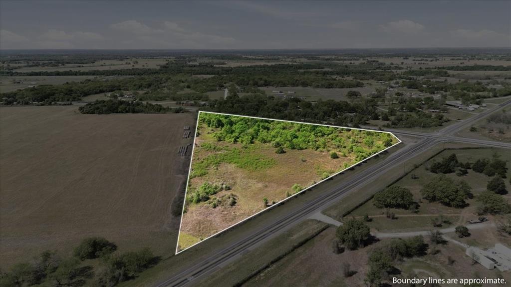 2114 Fm 933 Property Photo 2