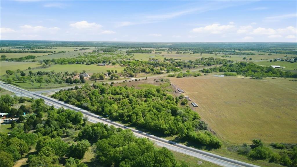 2114 Fm 933 Property Photo 8