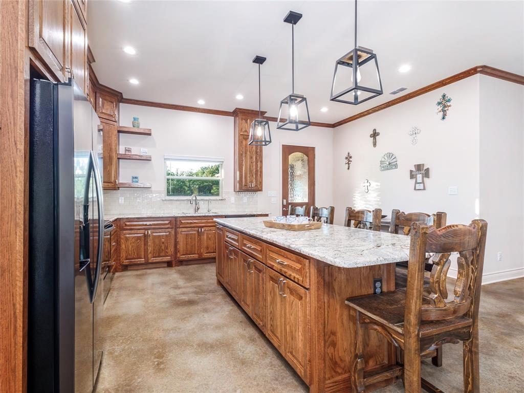 10251 Cliff Drive Property Photo 6