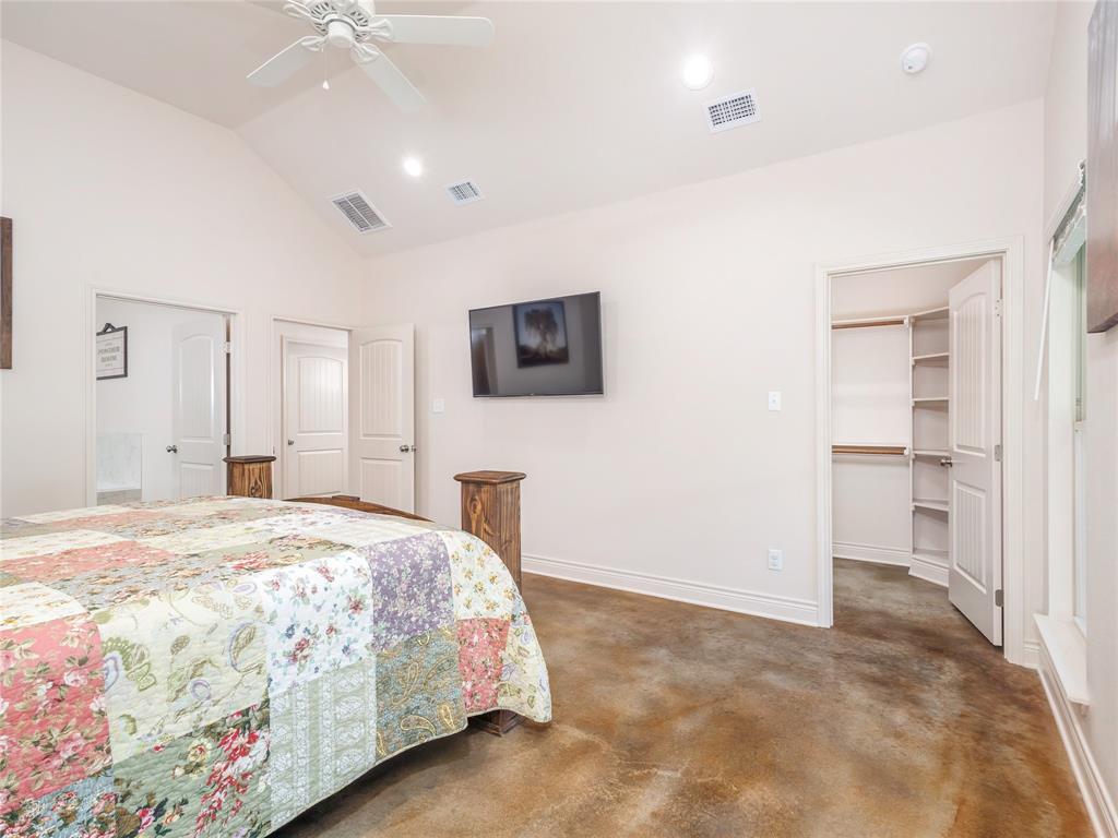 10251 Cliff Drive Property Photo 12