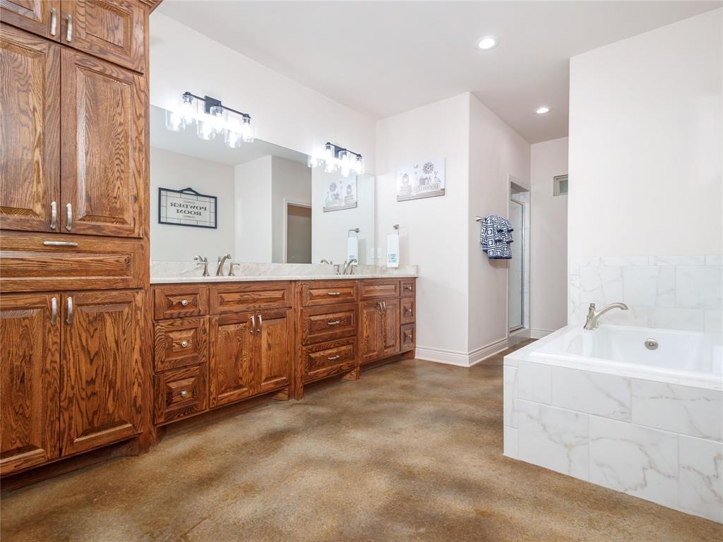 10251 Cliff Drive Property Photo 13