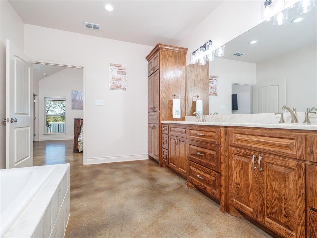 10251 Cliff Drive Property Photo 14