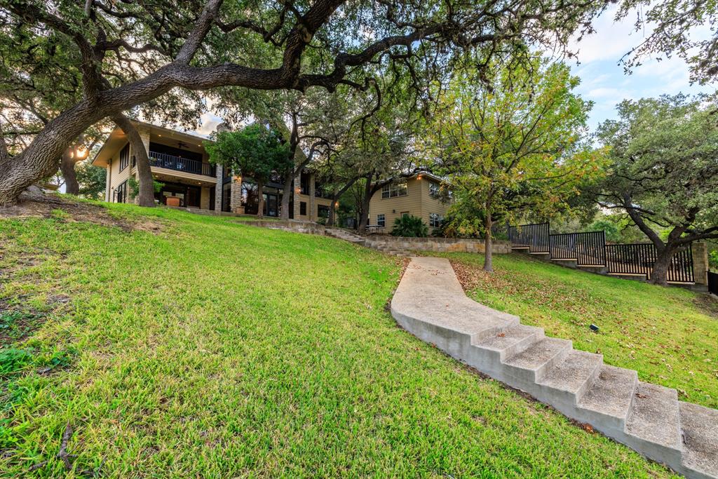 694 Scenic Circle Property Photo 8