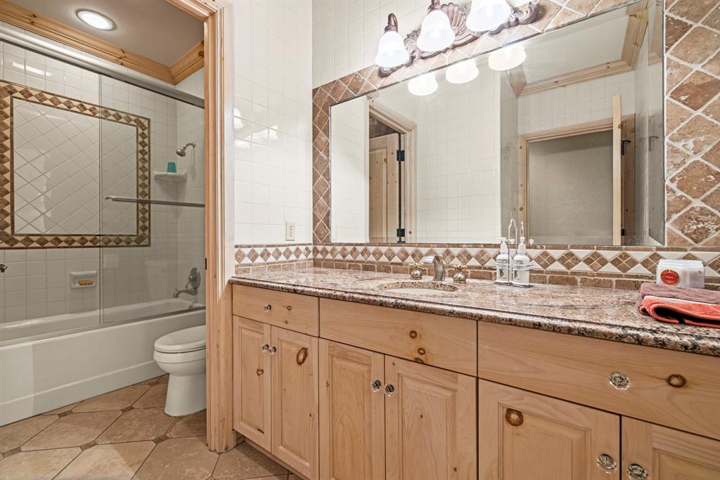 694 Scenic Circle Property Photo 16